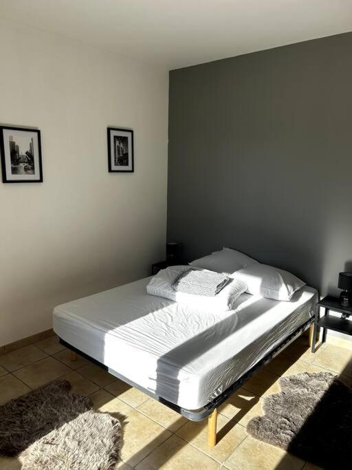 Superbe Appartement Dans Un Mas Нім Екстер'єр фото